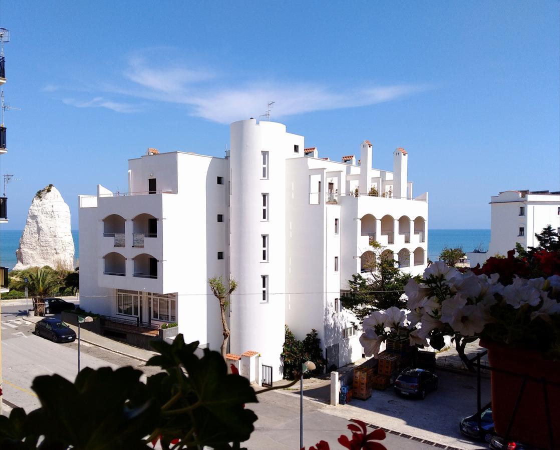 B&B Pizzomunno Vieste Buitenkant foto